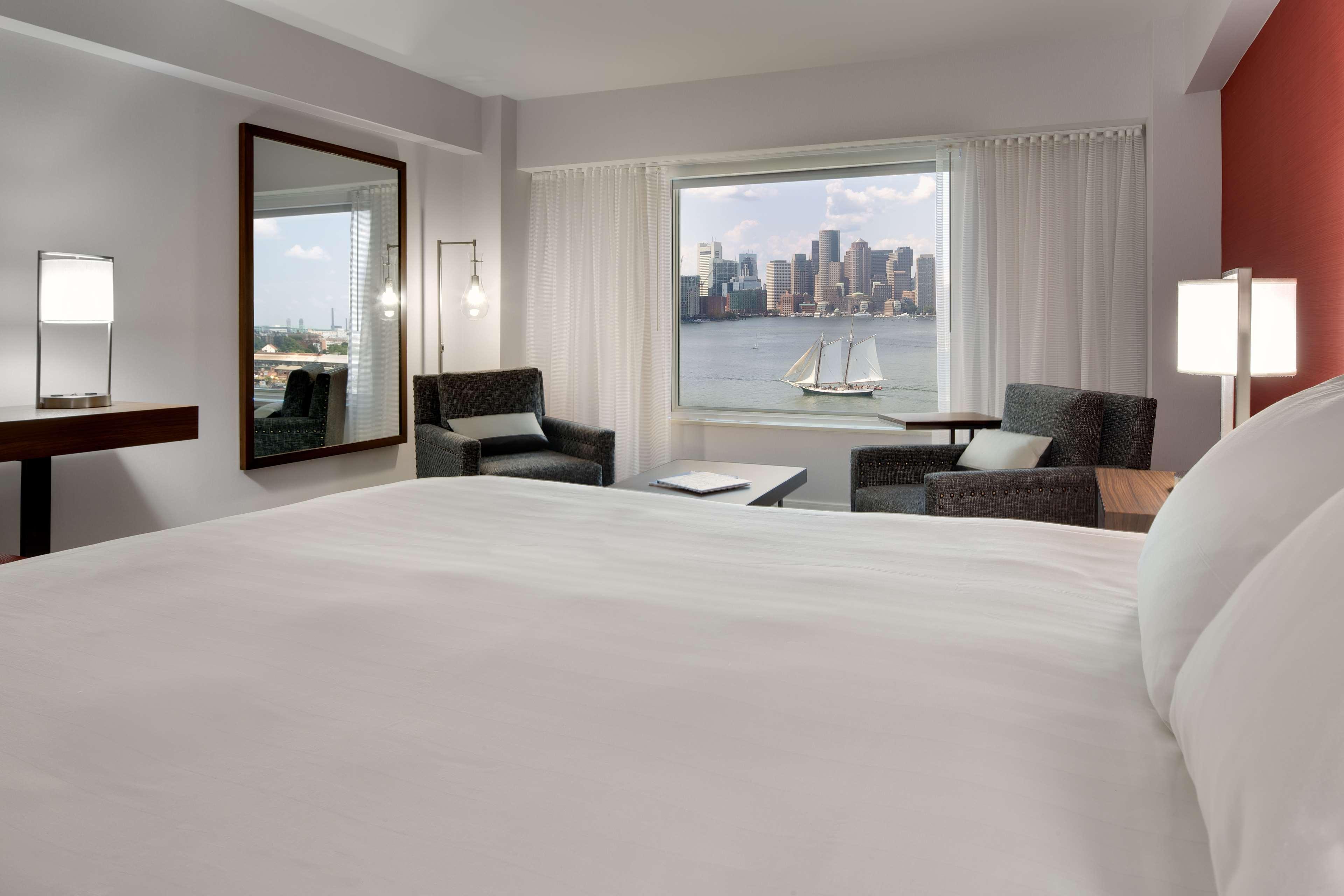 Отель Hyatt Regency Boston Harbor Экстерьер фото